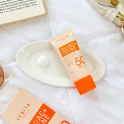 Lightweight texture of Venita Anti-Acne Sunscreen