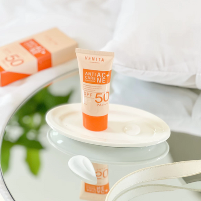 Non-comedogenic finish of Venita acne care sunscreen