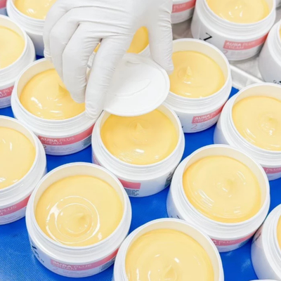 100g jar Z Queen Aura Plus Body Cream